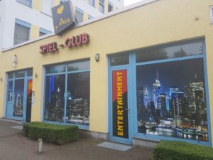 Blue Sky Red Star Spielhallen
